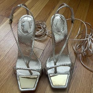 BRAND NEW Schutz Wrap Around Heel